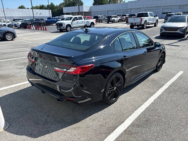 Used 2026 Toyota Camry Hybrid w/ Convenience Package FWD image 4