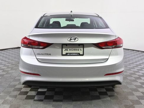 Used 2018 Hyundai Elantra SEL w/ Cargo Package FWD image 5