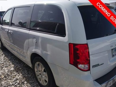 Used 2017 Dodge Grand Caravan SE w/ Power Window Group FWD image 3