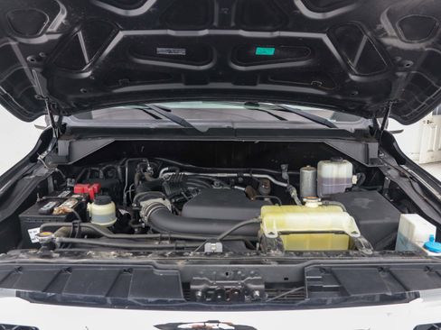 Used 2018 Nissan NV 3500 SV w/ Navigation Package image 25