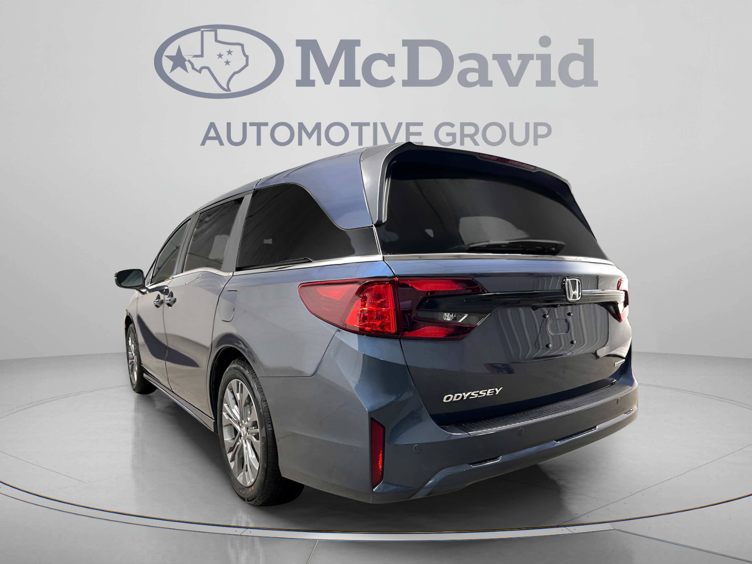 New 2027 Honda Odyssey Touring image 4