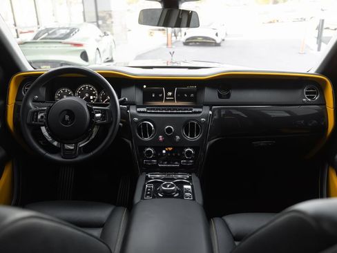 Used 2023 Rolls-Royce Cullinan Black Badge w/ Leather Finishing Pack AWD/4WD image 16