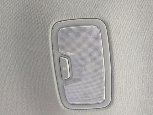 Used 2019 Kia Niro LX image 16