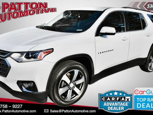 Used 2019 Chevrolet Traverse LT w/ LT Premium Package AWD/4WD image 1