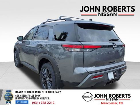 New 2026 Nissan Pathfinder SL AWD/4WD image 16
