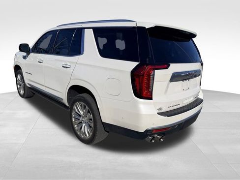 Used 2024 GMC Yukon Denali w/ Advanced Technology Package image 7