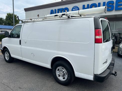 Used 2012 Chevrolet Express 2500 w/ Cold Climate Package RWD image 12