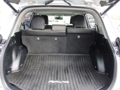 Used 2016 Toyota RAV4 XLE image 10