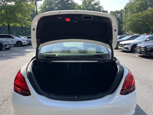 Used 2019 Mercedes-Benz C 300 Sedan image 9