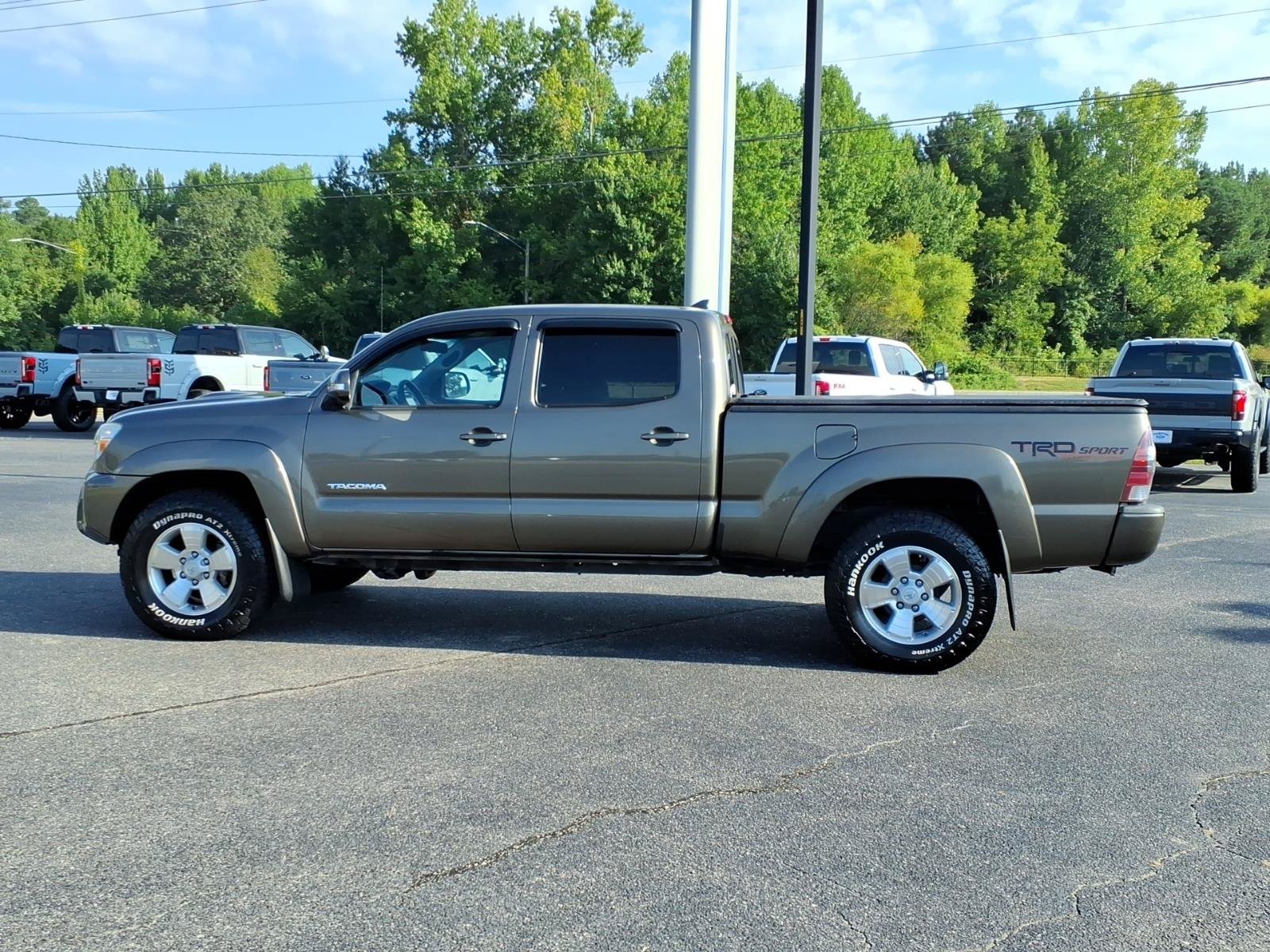 Used 2015 Toyota Tacoma 4x4 Double Cab w/ TRD Sport Package image 22