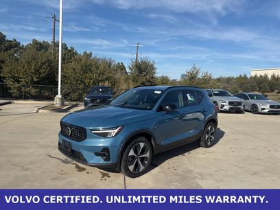 Certified 2025 Volvo XC40 B5 Plus