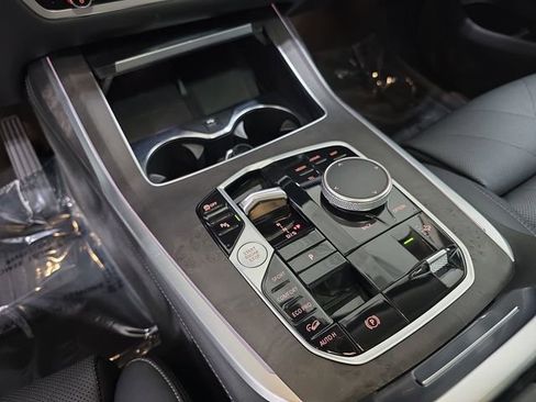 Certified 2025 BMW X7 xDrive40i image 22