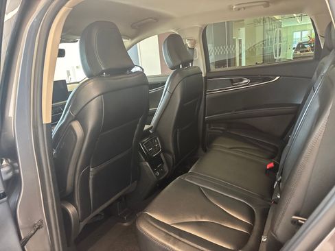 Certified 2023 Lincoln Nautilus AWD w/ Premium Package image 11