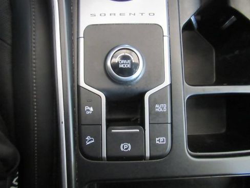 Used 2021 Kia Sorento S FWD image 52