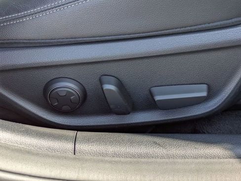 Used 2019 Genesis G70 3.3T Advanced image 42