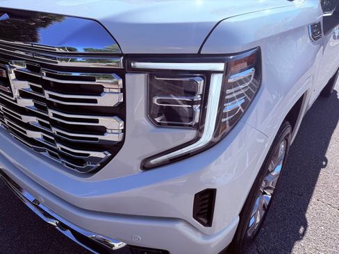 Used 2024 GMC Sierra 1500 Denali w/ Denali Reserve Package AWD/4WD image 20