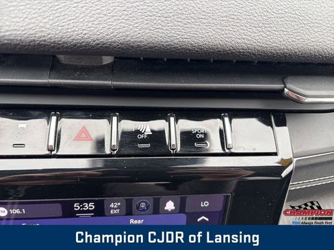 Used 2023 Jeep Grand Cherokee L Laredo image 36