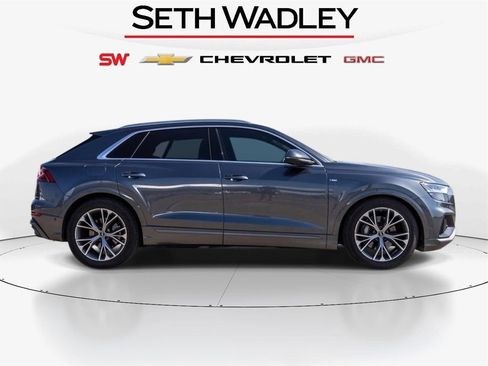 Used 2023 Audi Q8 Premium Plus image 8