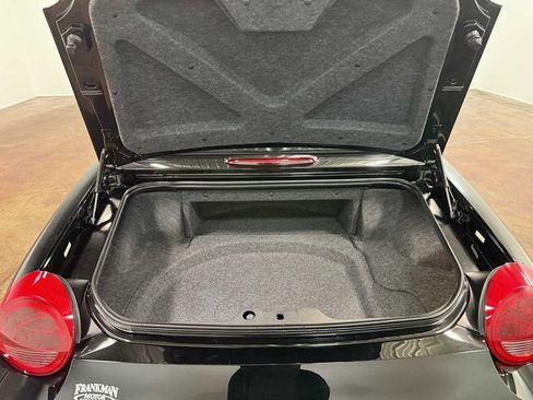 Used 2002 Ford Thunderbird image 66