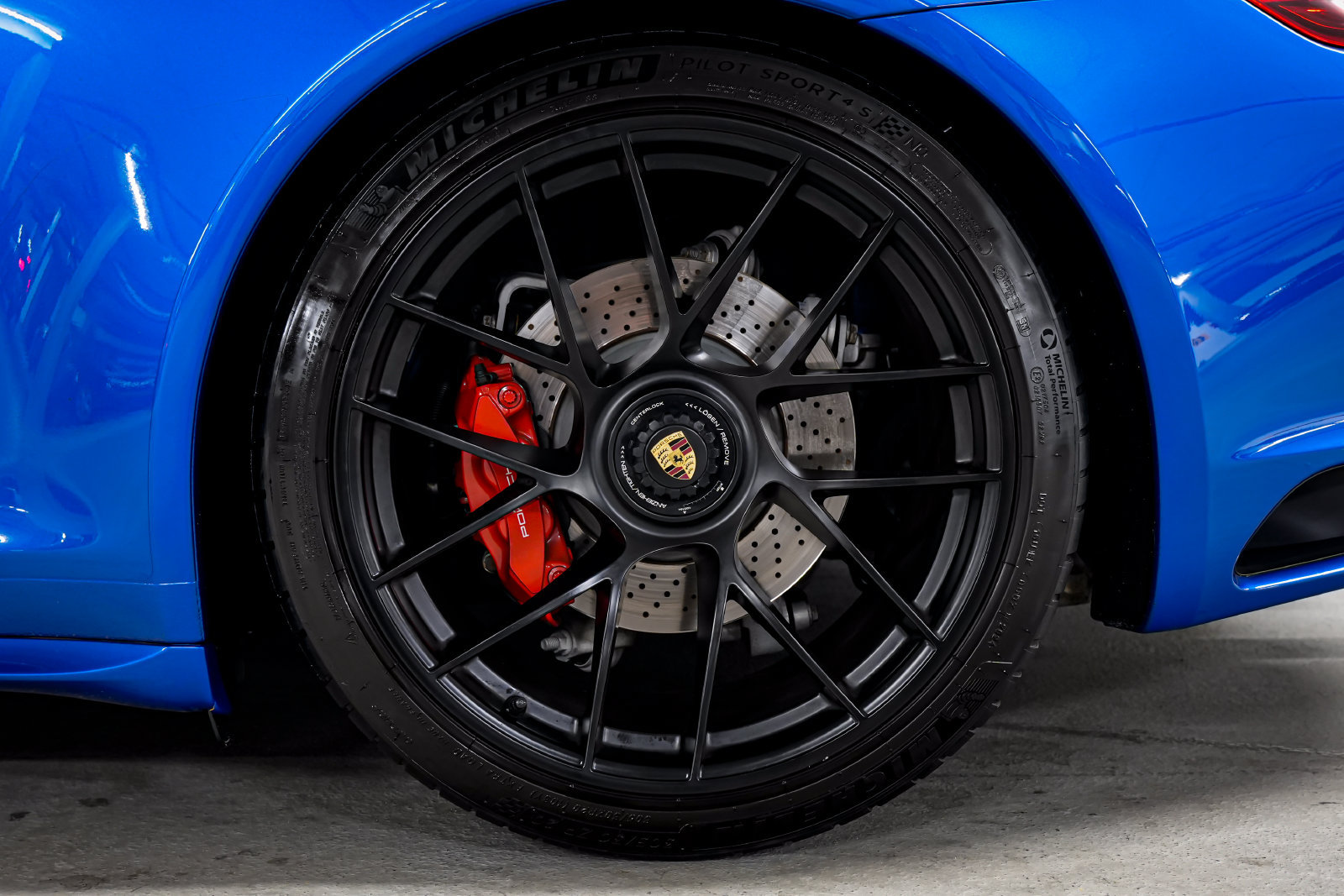 Used 2017 Porsche 911 Carrera GTS RWD image 45