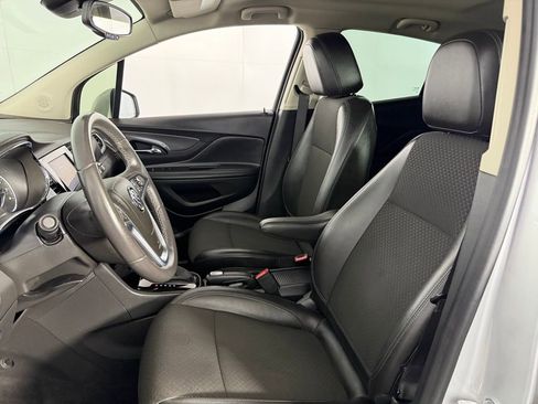 Used 2022 Buick Encore Preferred AWD/4WD image 20