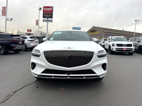 Used 2025 Genesis GV70 2.5T w/ Advanced Package image 13
