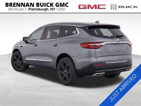 Certified 2021 Buick Enclave Essence w/ Sound and Sites Package AWD/4WD image 3