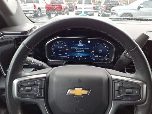Used 2022 Chevrolet Silverado 1500 LT image 14