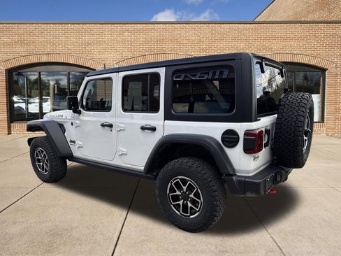 Used 2026 Jeep Wrangler Unlimited Rubicon AWD/4WD image 6