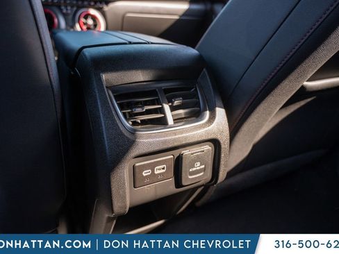 Used 2024 Chevrolet Blazer RS w/ Enhanced Convenience Package FWD image 23