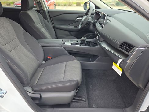 New 2026 Nissan Rogue SV FWD image 20