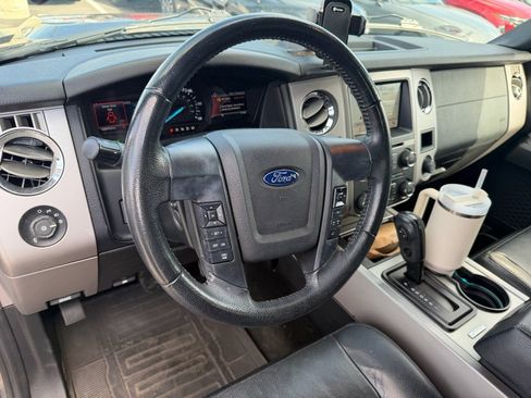 Used 2017 Ford Expedition XLT w/ Equipment Group 202A image 7