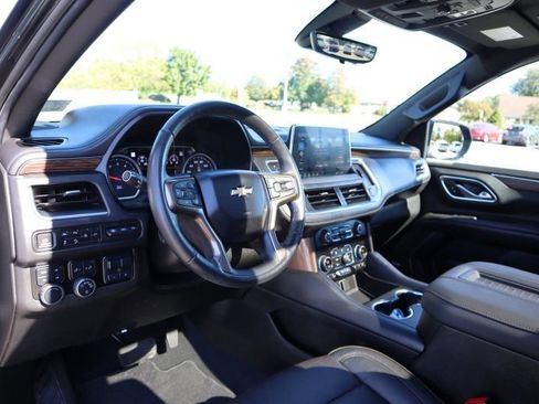 Used 2021 Chevrolet Suburban High Country w/ Premium Package image 10