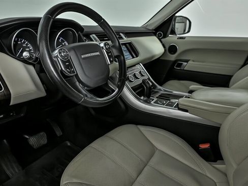 Used 2014 Land Rover Range Rover Sport HSE image 17