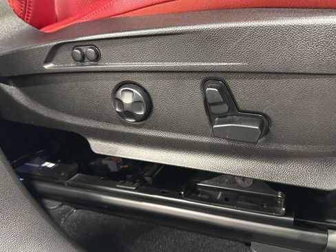 Used 2022 Alfa Romeo Stelvio Veloce AWD/4WD image 13