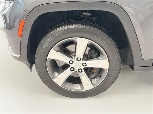 Used 2021 Jeep Grand Cherokee L Limited image 27