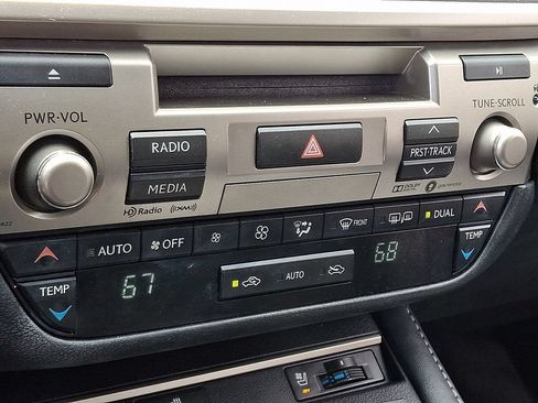 Used 2018 Lexus ES 350 w/ Navigation System Package FWD image 15