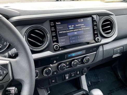 Used 2023 Toyota Tacoma TRD Off-Road image 6