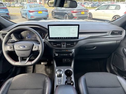 Used 2025 Ford Escape ST-Line w/ Tech Pack #1 AWD/4WD image 11