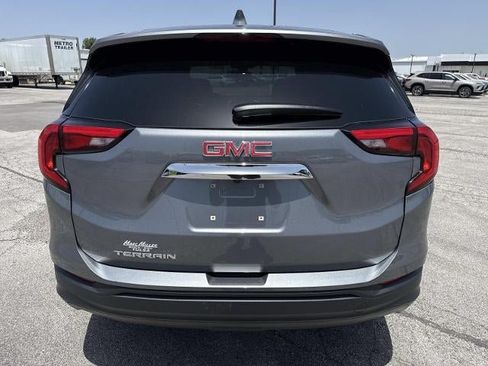 Used 2021 GMC Terrain SLE FWD image 5