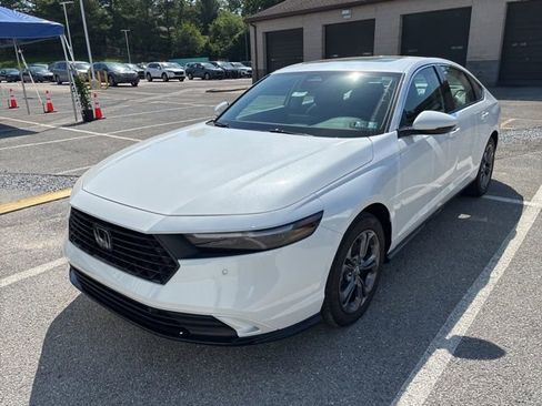 Certified 2026 Honda Accord EX-L image 2