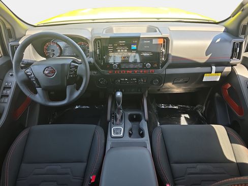 New 2026 Nissan Frontier PRO-4X w/ Tow Package AWD/4WD image 9
