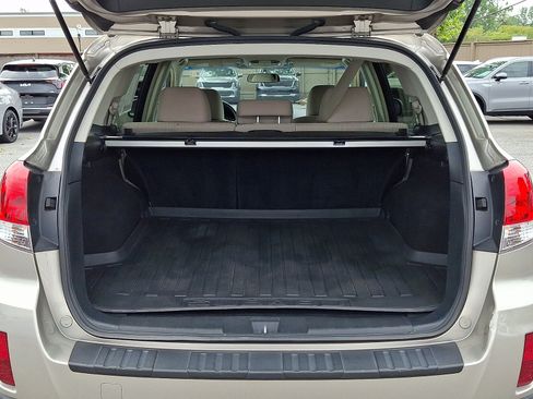 Used 2014 Subaru Outback 2.5i Premium AWD/4WD image 27