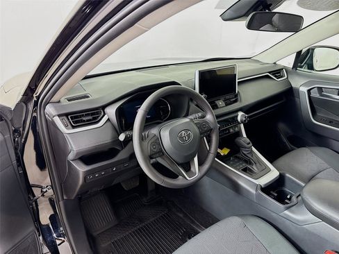 Used 2025 Toyota RAV4 XLE w/ Convenience Package AWD/4WD image 24