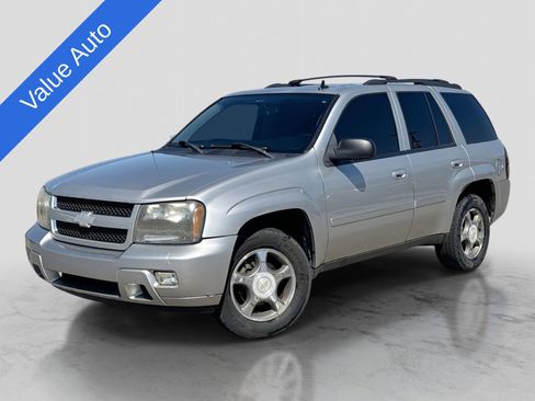 Used 2008 Chevrolet TrailBlazer LT w/ Sun And Sound Package AWD/4WD image 1