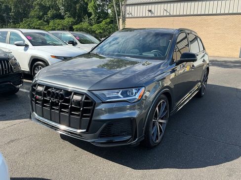 Used 2022 Audi SQ7 Prestige AWD/4WD image 4