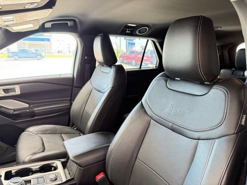 Used 2022 Ford Explorer ST w/ Equipment Group 401A image 13