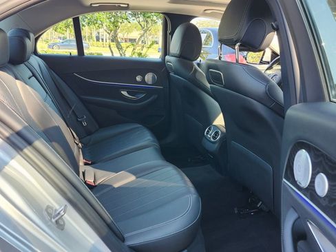 Used 2018 Mercedes-Benz E 300 E 300 image 14