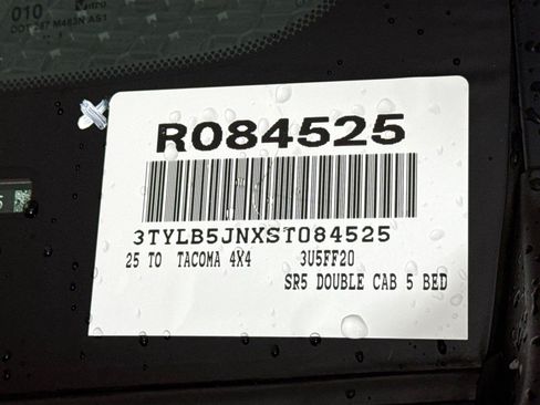 Certified 2025 Toyota Tacoma SR5 AWD/4WD image 42