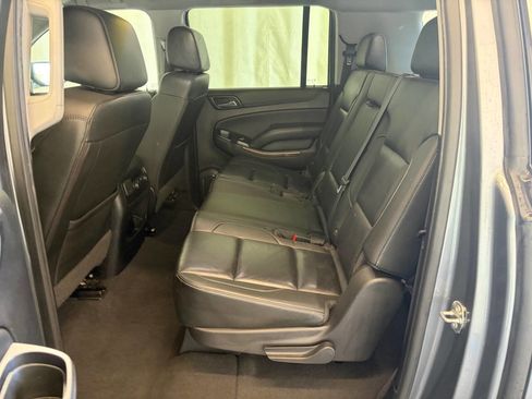 Used 2020 Chevrolet Suburban LT AWD/4WD image 24